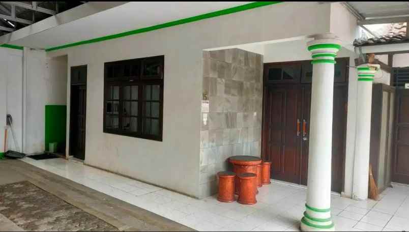 dijual rumah 456 condet raya kramat