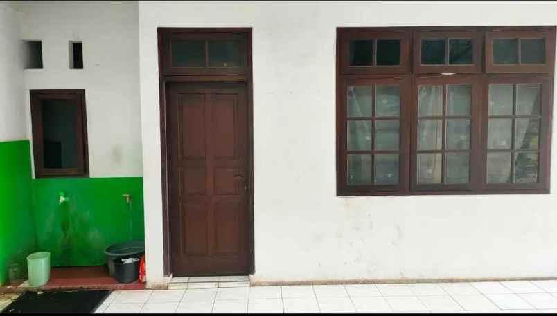 dijual rumah 456 condet raya kramat
