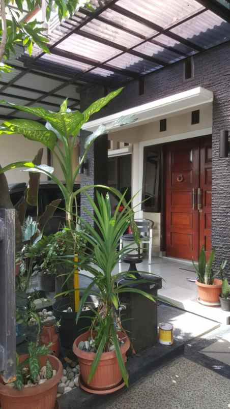 dijual rumah antapani