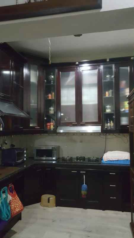 dijual rumah antapani