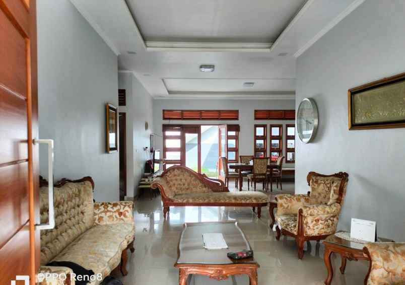 dijual rumah antapani