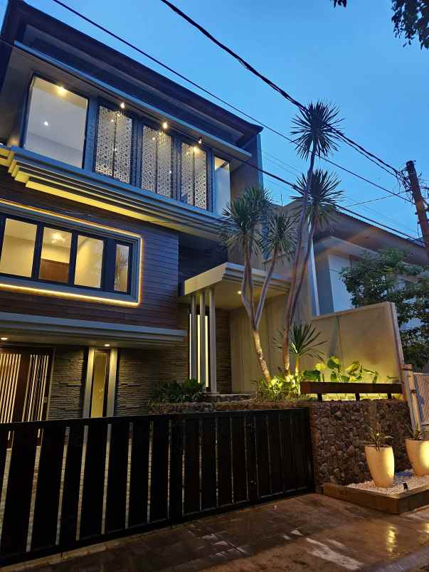 dijual rumah araya 2 galaxy bumi permai