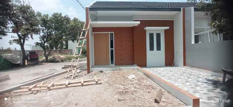 dijual rumah arcamanik