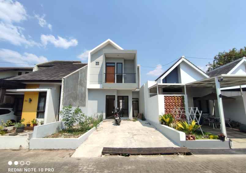 dijual rumah arcamanik