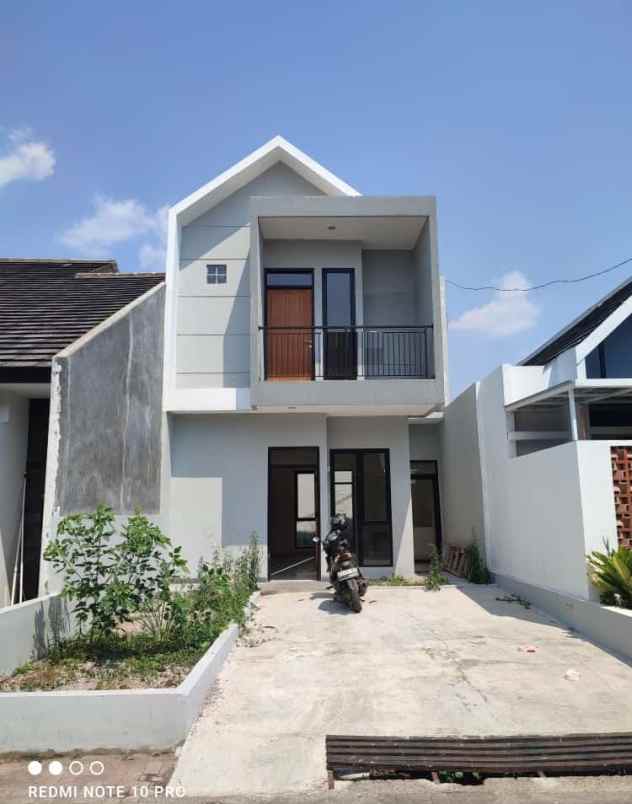 dijual rumah arcamanik