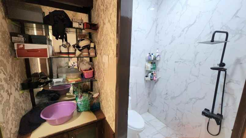 dijual rumah arcamanik endah