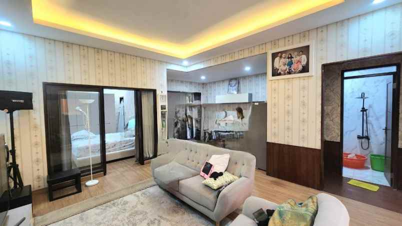 dijual rumah arcamanik endah