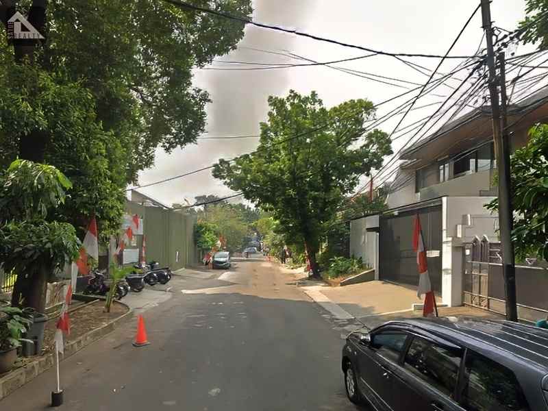 dijual rumah area pasar santa kebayoran