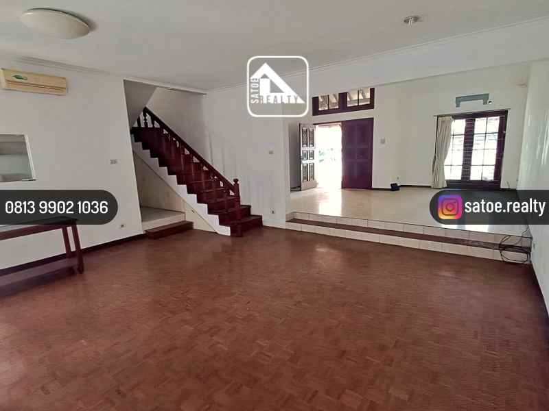 dijual rumah area pasar santa kebayoran