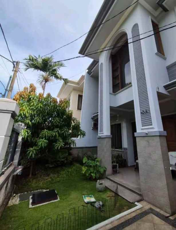 dijual rumah babatan pratama wiyung