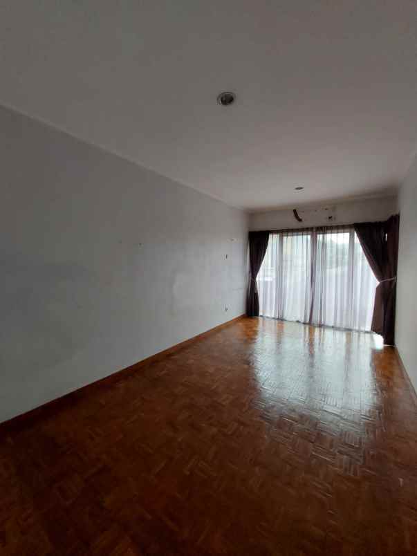 dijual rumah bagus terawat selangkah ke tol andara