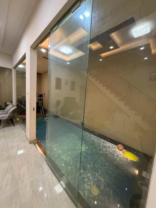 dijual rumah baing kampung tengah condet jakarta timur