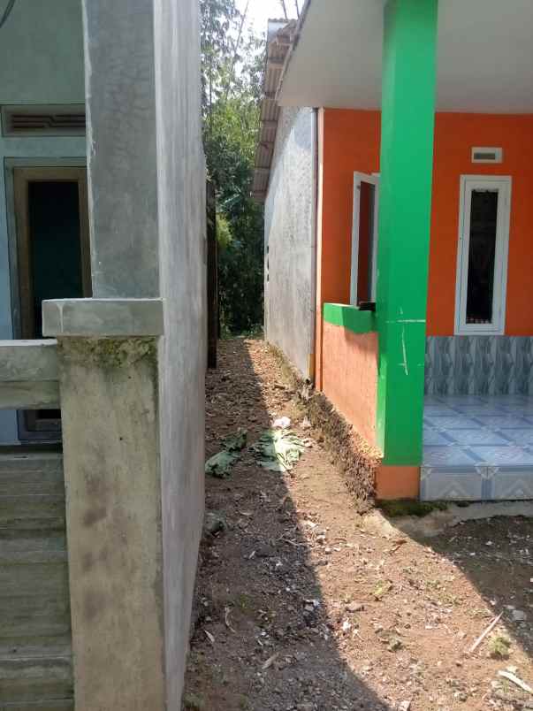 dijual rumah baru bangun kondisi 20 lagi beres