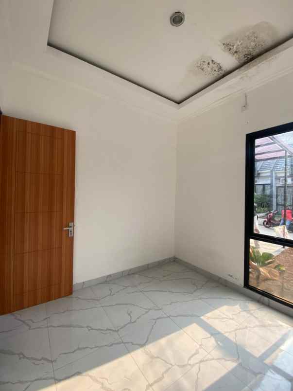 dijual rumah bedahan sawangan depok