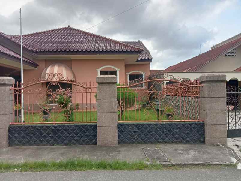 dijual rumah bekas di medan johor