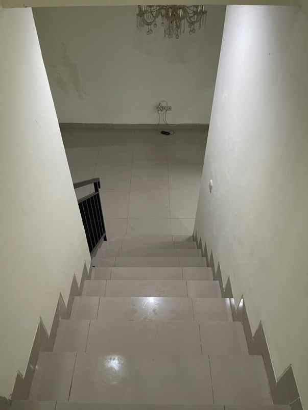 dijual rumah benda baru