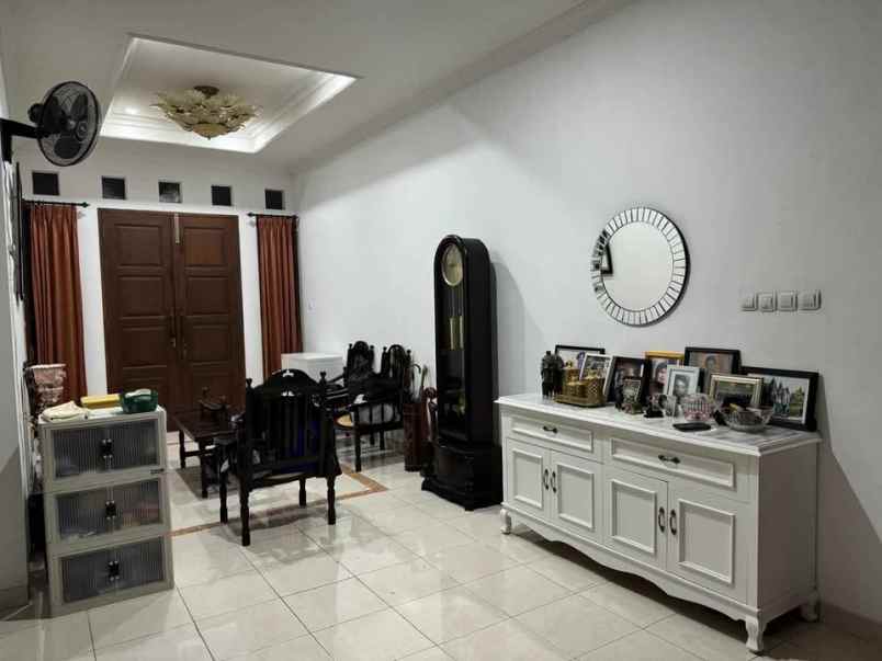 dijual rumah bintaro sektor 1