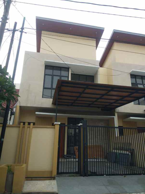 dijual rumah boulevard hijau hi harapan