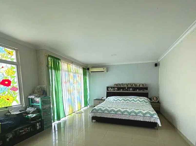 dijual rumah bukit golf mediterania