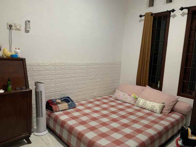 dijual rumah bulak kalitinjang baru surabaya