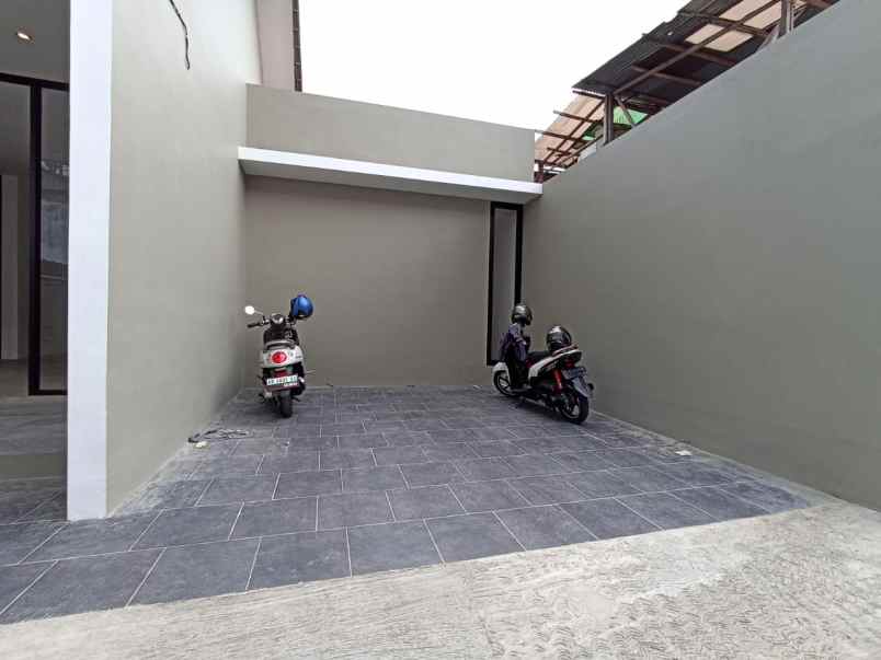 dijual rumah candi gebang