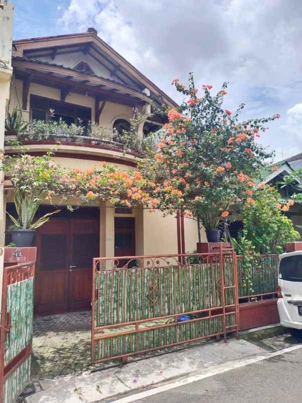 dijual rumah cempaka putih jakarta pusat