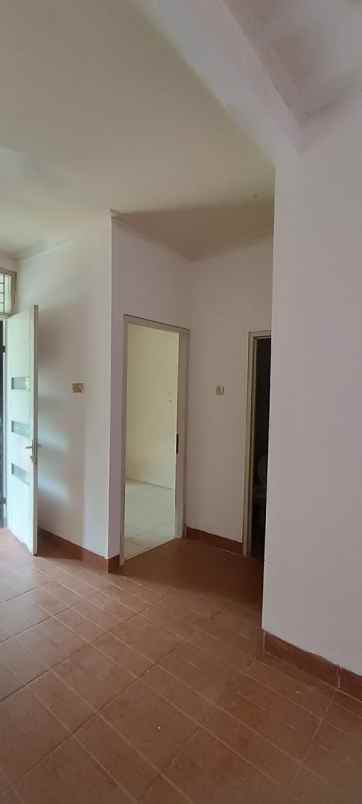 dijual rumah cendana residence