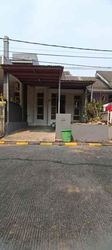dijual rumah cendana residence