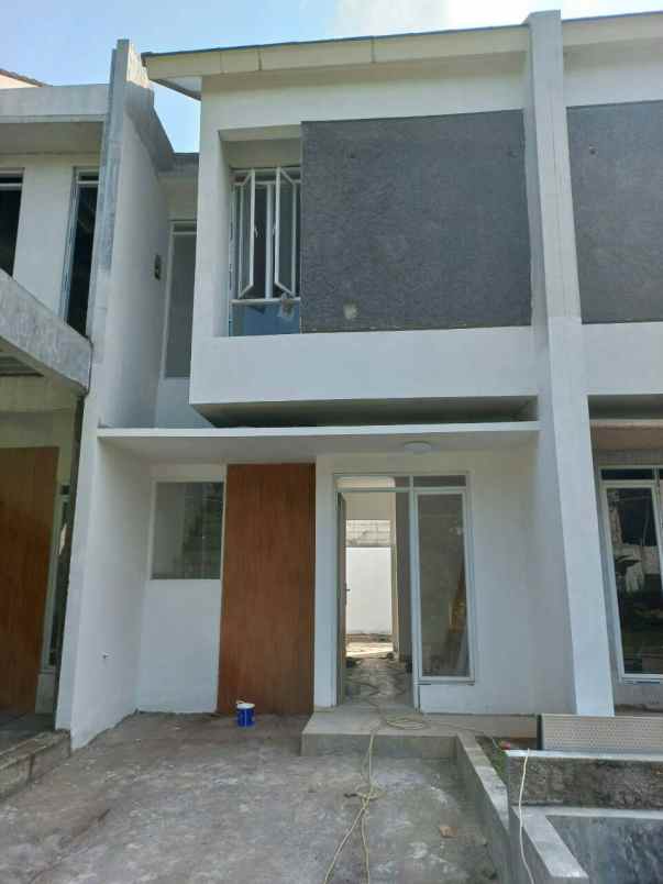 dijual rumah cibubur