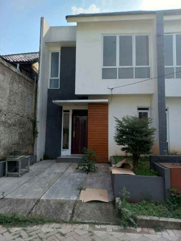 dijual rumah cibubur