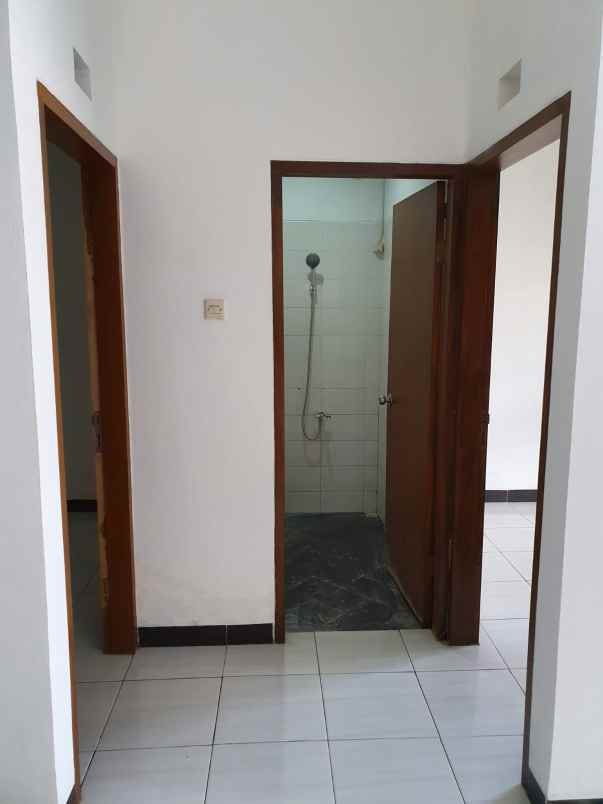 dijual rumah ciganitri