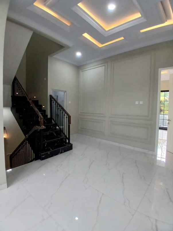 dijual rumah ciganjur