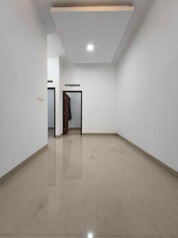 dijual rumah cigugur ciwaruga