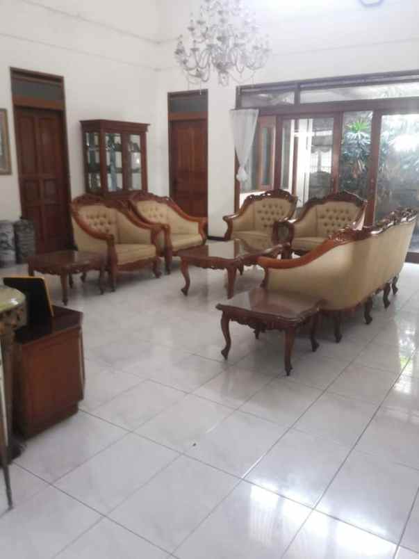 dijual rumah cijaura