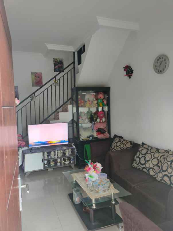 dijual rumah cikaret cibinong bogor