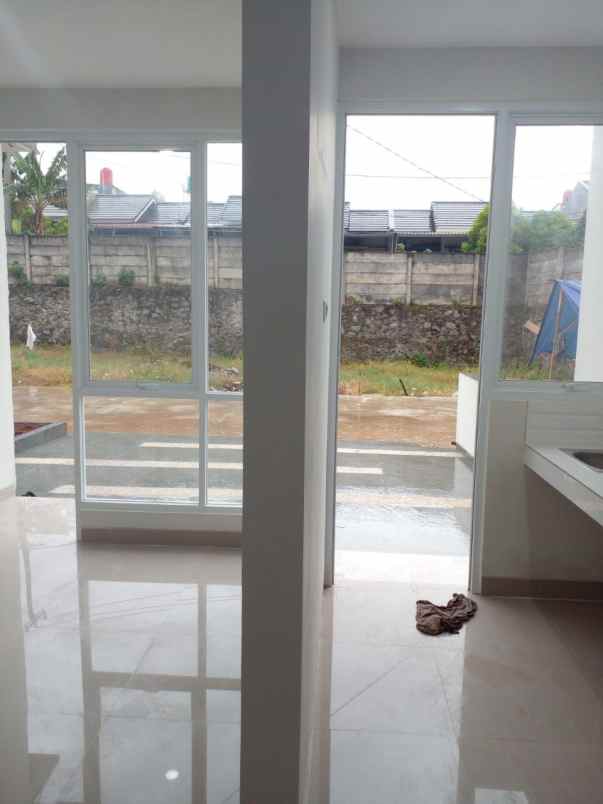 dijual rumah cilebut