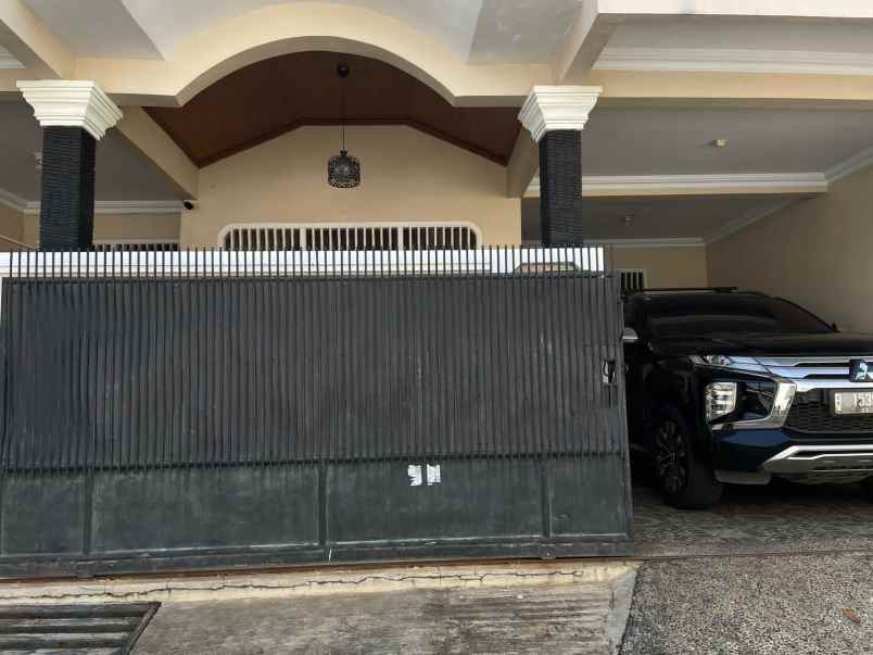 dijual rumah cimanggis