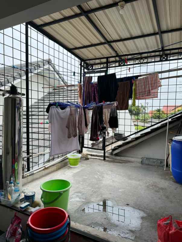 dijual rumah cipondoh