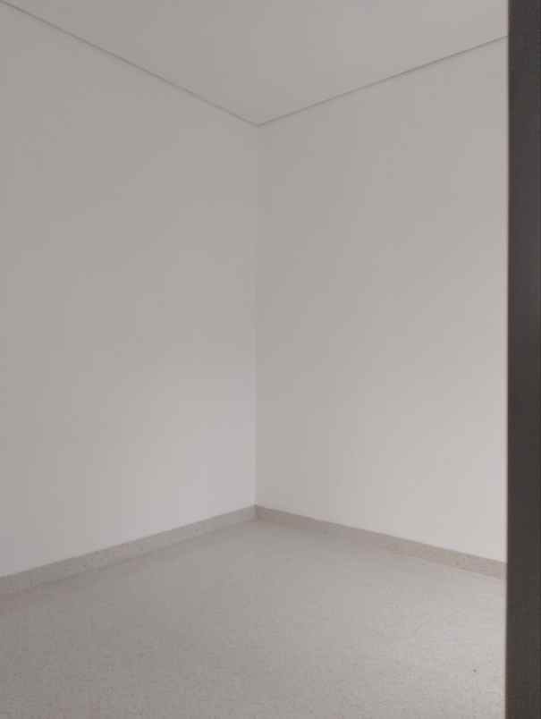 dijual rumah ciracas