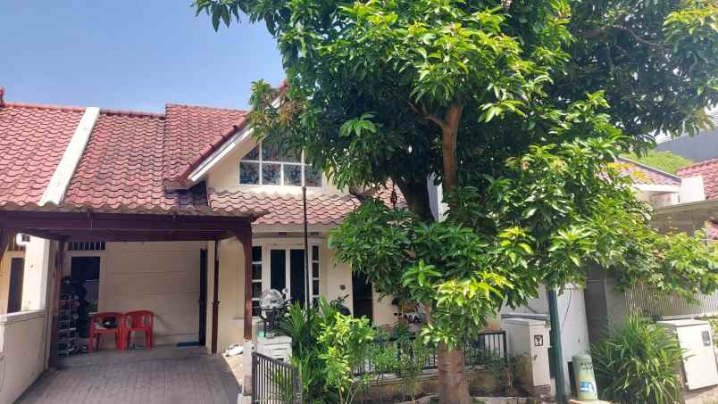 dijual rumah citraland surabaya