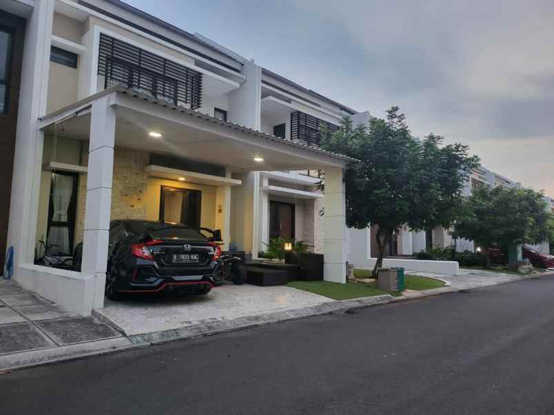 dijual rumah cluster burgundy