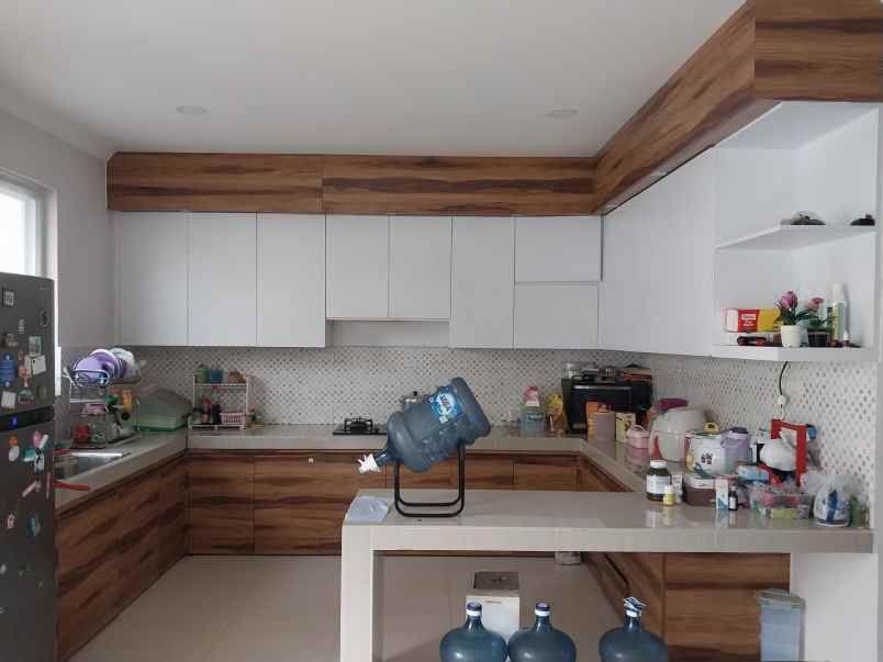 dijual rumah cluster oleaster gading