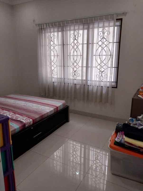 dijual rumah cluster oleaster gading