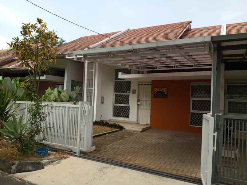 dijual rumah cluster puri cisaranten