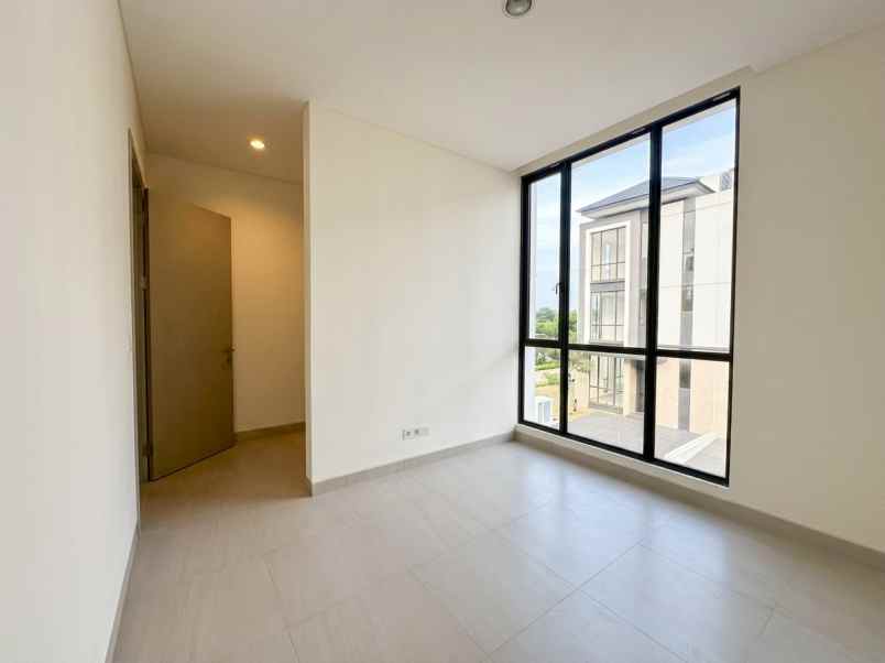 dijual rumah cluster sentarum asya jgc