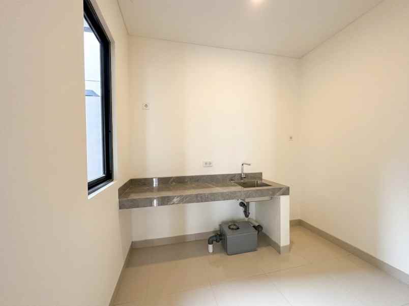 dijual rumah cluster sentarum asya jgc