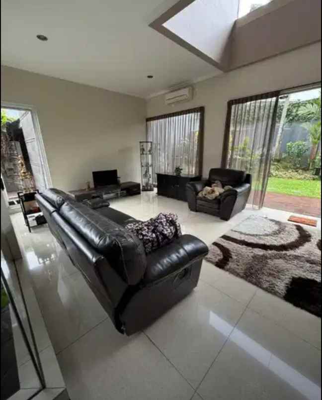 dijual rumah cluster taman diponegoro