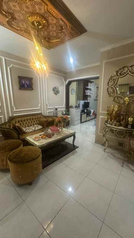 dijual rumah cluster valeria metland
