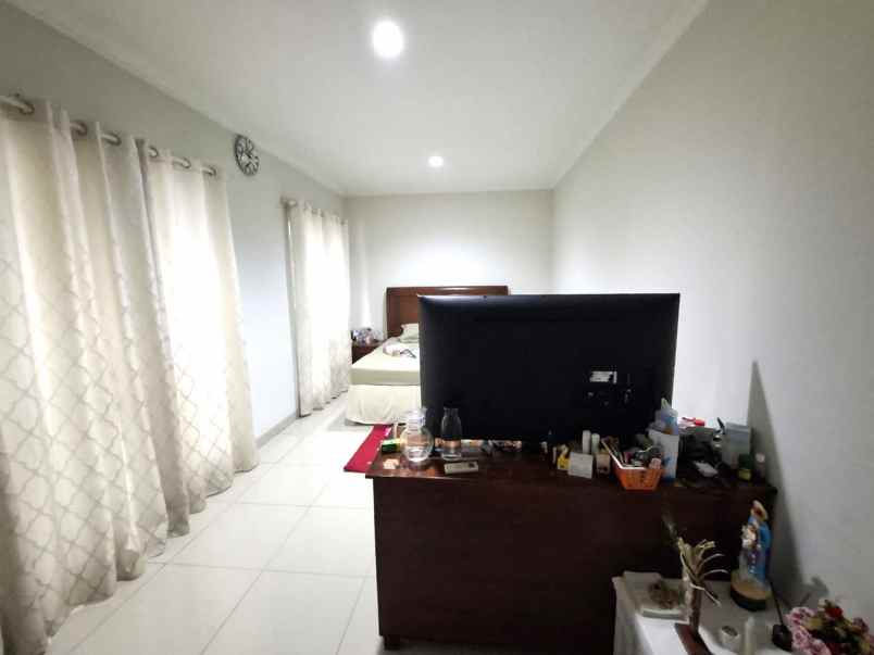 dijual rumah cluster vernonia