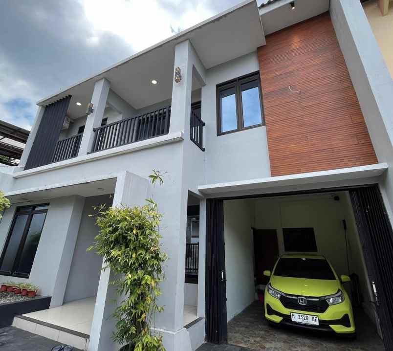 dijual rumah condongcatur